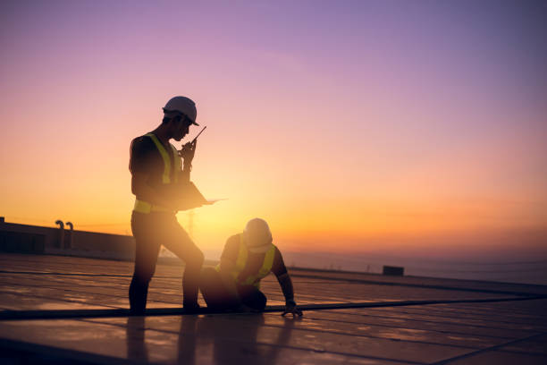 Best Local Roofing Companies  in Hillsboro, OH
